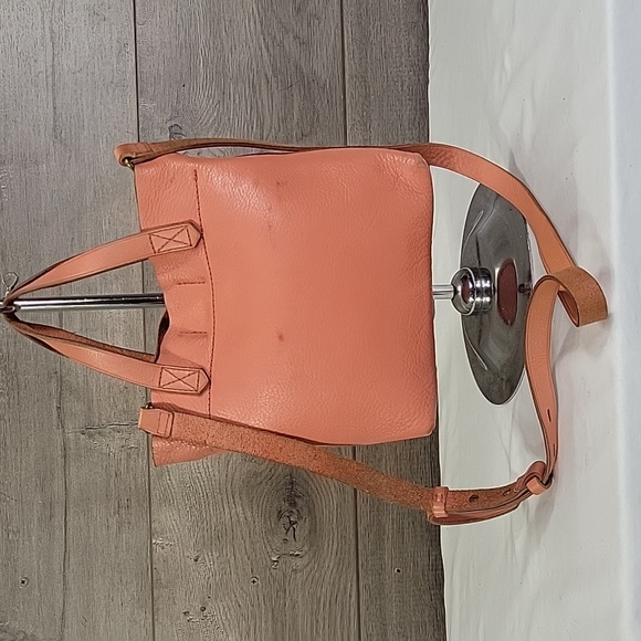 Madewell Small Peach Leather Crossbody Tote Bag - Picture 4 of 12